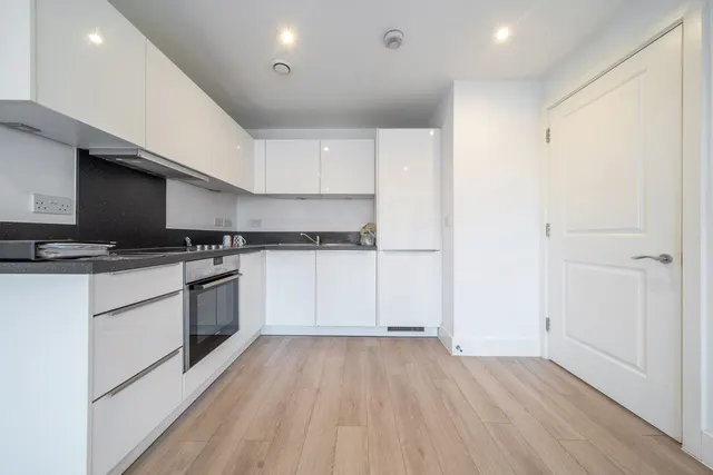 Pembroke Road, Ruislip, HA4, photo 2