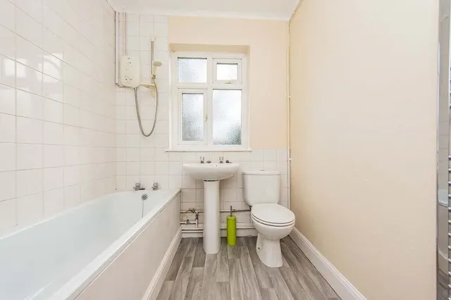 Photo 3 — Hanworth Road, Whitton, Hounslow, TW4