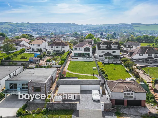 Langley Avenue, Brixham, photo 1