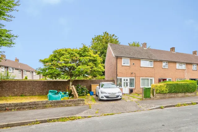 Brayford Place, Llanrumney, CF3, photo 1