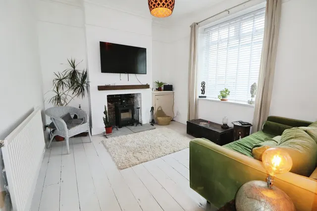King Street, Penarth, CF64, photo 2
