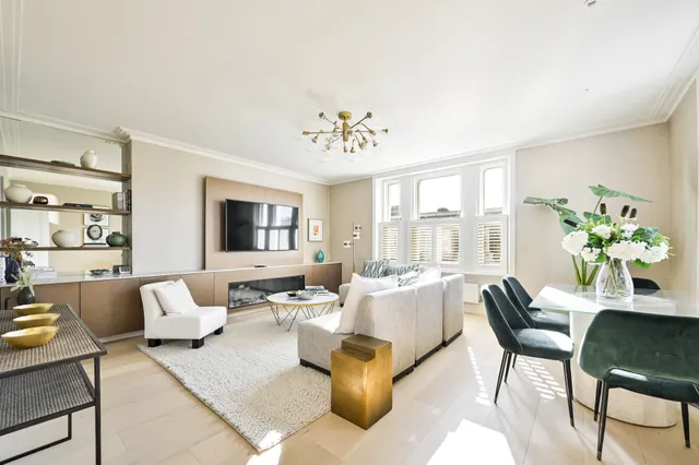 Flat 4, 8 Redcliffe Street, London, photo 1