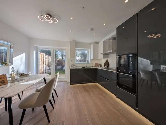 Dudley Road, Finchley, N3, photo 2