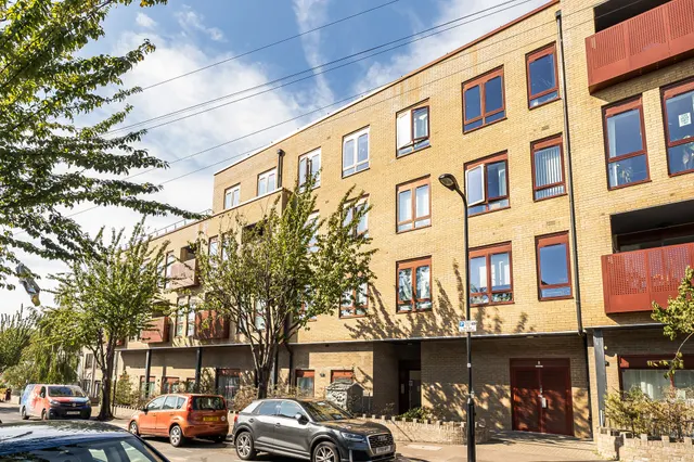 Leyton, E10, photo 1