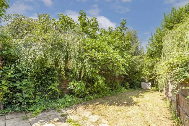 Gleneagle Road, SW16, photo 2