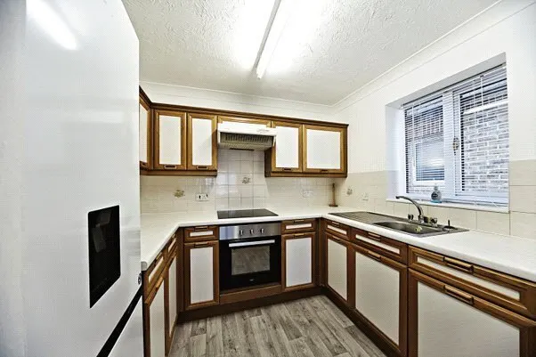 Brighton Road, South Croydon, CR2, photo 3