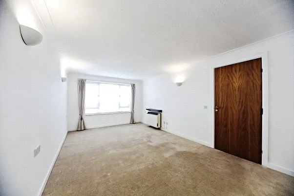 Brighton Road, South Croydon, CR2, photo 2