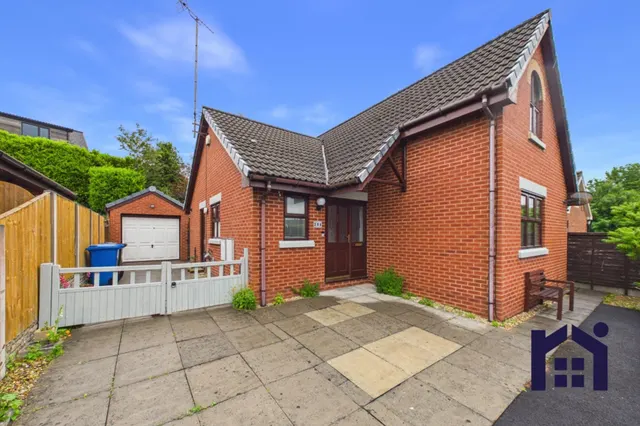 Langton Brow, Eccleston, Chorley, PR7 5PB, photo 1