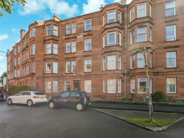 Photo 3 — Eastwood Avenue, Shawlands, Glasgow, G41