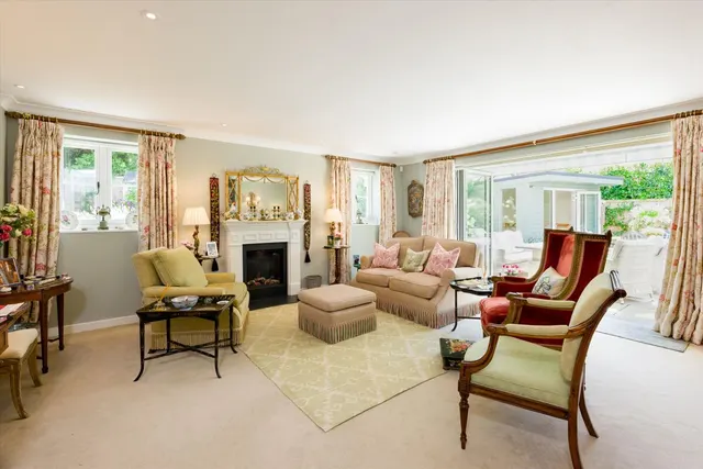 Burdett Street, Ramsbury, SN8, photo 2