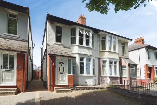 Caerau Lane, Cardiff, CF5, photo 1