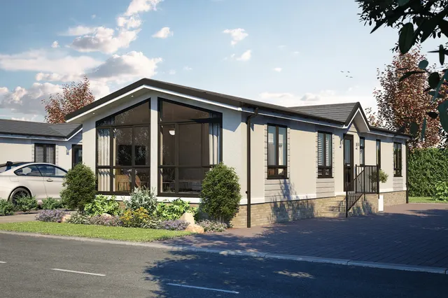 Blandford Road North, Beacon Hill, Poole, photo 1