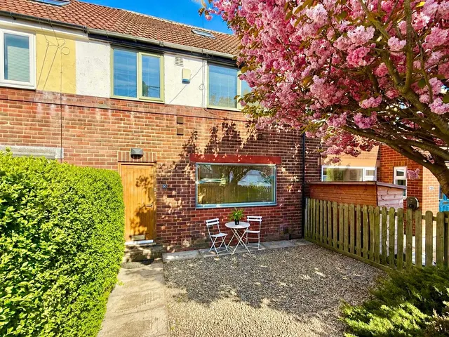 Sussex Avenue, Horsforth, LS18, photo 1