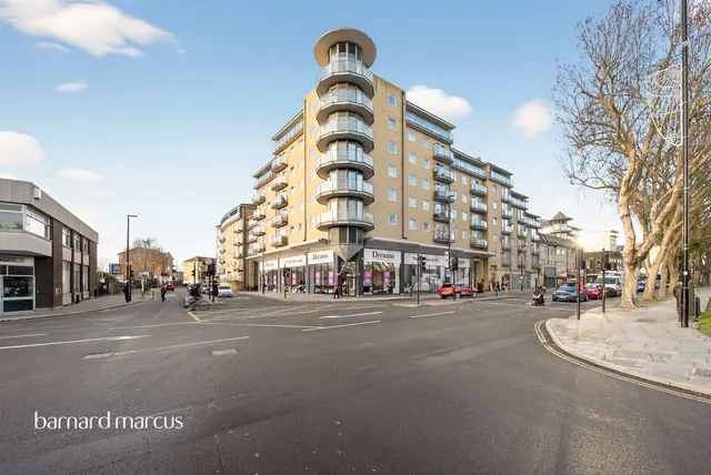 High Street, Feltham, photo 1