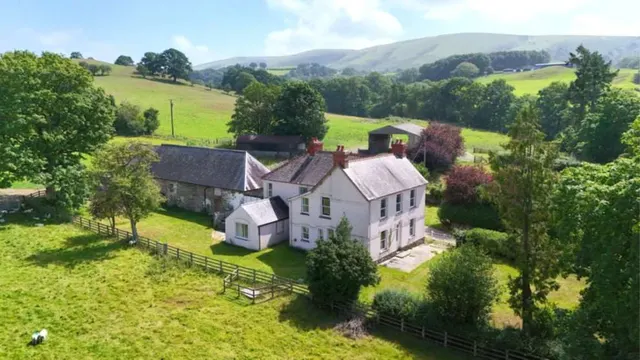 Myddfai, Llandovery, Carmarthenshire, SA20 0PQ, photo 1