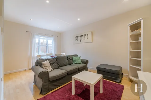 Lords Lordswood Road, Birmingham, B17, photo 3