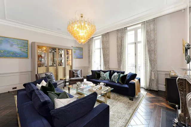Photo 2 — Chapel Street, Belgravia, London