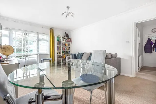 Elm Park Road, Harrow, HA5, photo 3