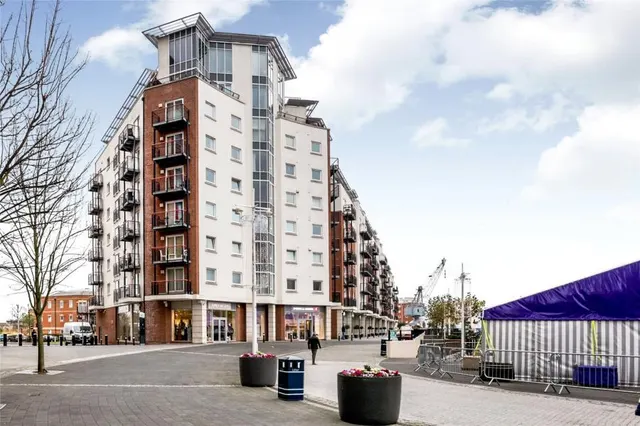 The Canalside, Gunwharf Quays, PO1, photo 2