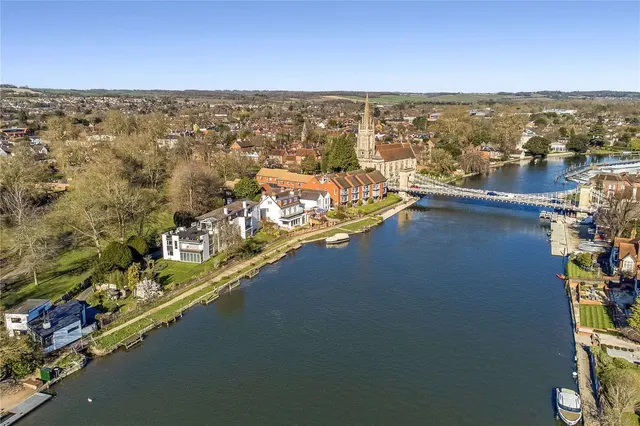 Dunstable House, Riverside, SL7, photo 1