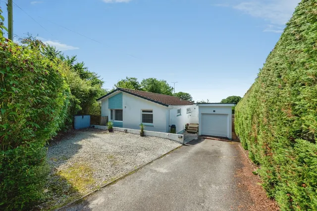 Shilla Park, Helstone, PL32, photo 1