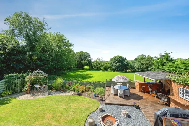 Shilla Park, Helstone, PL32, photo 2