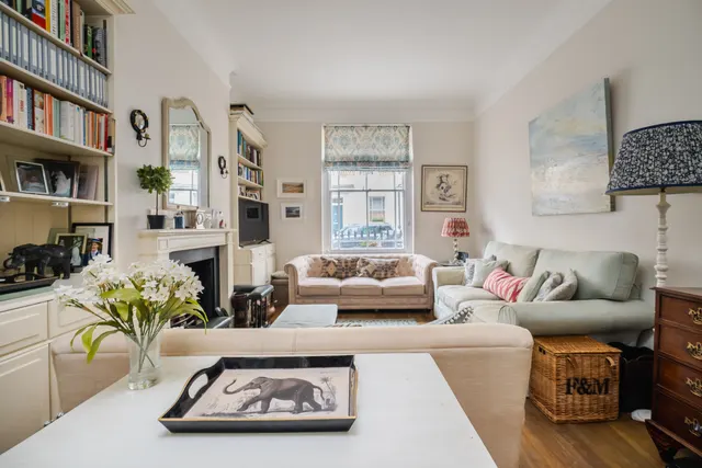 Moreton Place, London, SW1V, photo 1