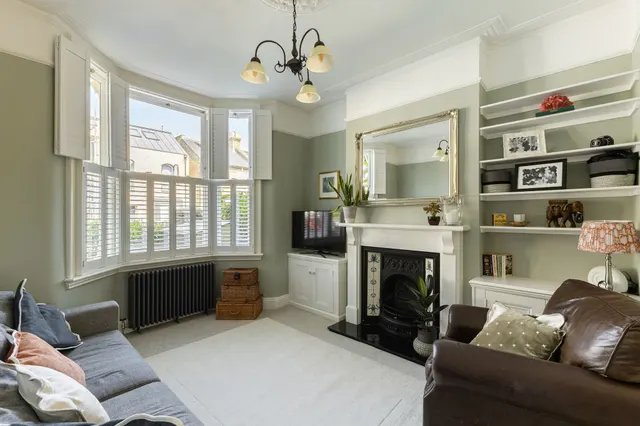 Photo 2 — Hindmans Road, London, SE22