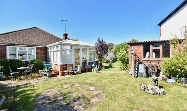 Petters Road, Ashtead, KT21, photo 2