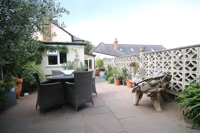 Worple Road, Leatherhead, KT22, photo 3