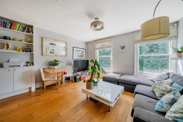 Photo 2 — Vicarage Grove, SE5