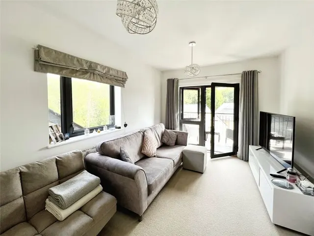 Photo 2 — Lakewood Drive, Tunbridge Wells, Kent, TN2