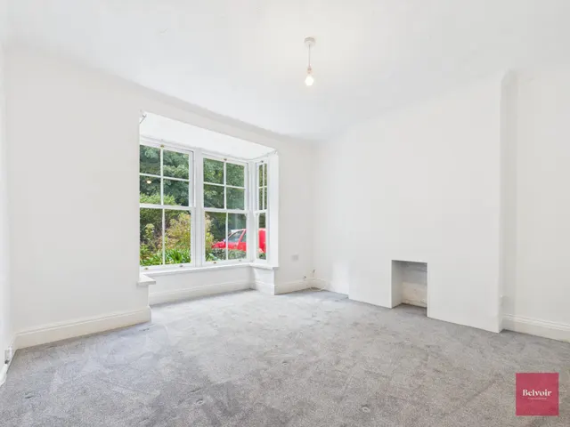 Castle Road, Mumbles, SA3, photo 2