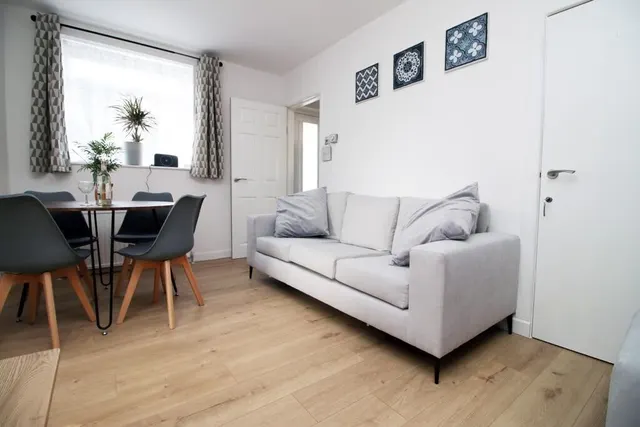 Brighton Road, Patchway, BS34, photo 2