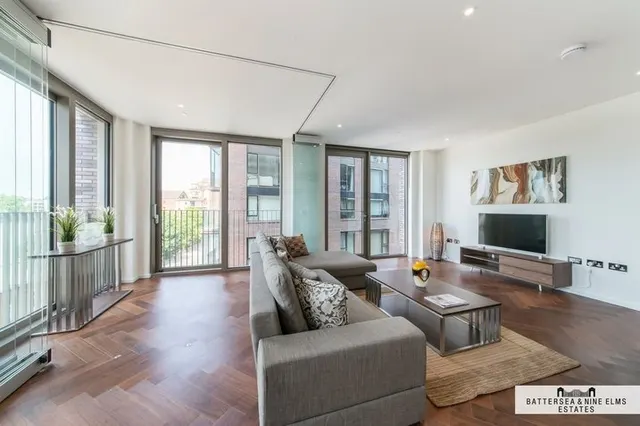 Embassy Gardens, SW11, photo 3