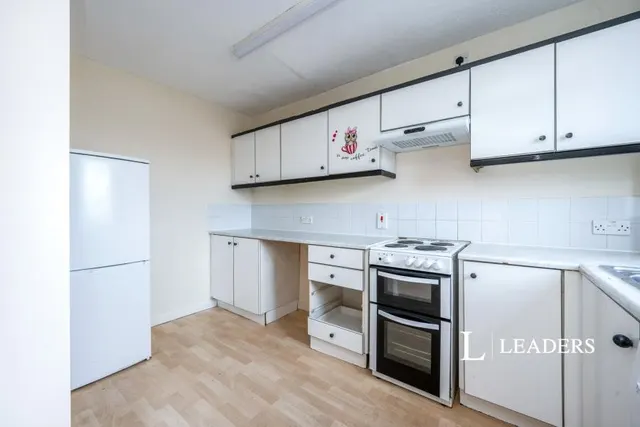 Grace Avenue, Oldbrook, MK6, photo 3