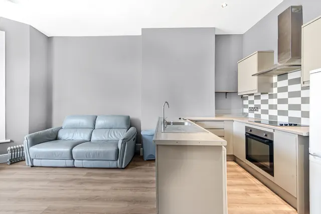 Eastwood Road, Ilford, IG3, photo 3