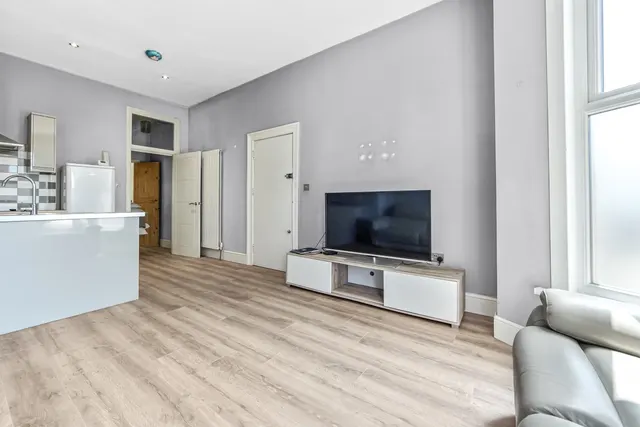 Eastwood Road, Ilford, IG3, photo 2