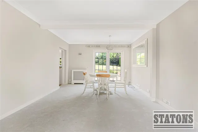 Photo 3 — The Avenue, Potters Bar, Hertfordshire, EN6 1EG