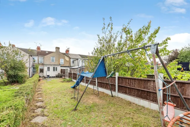 Bright Street, Swindon, SN2, photo 3
