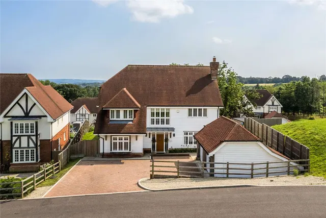 Legat Close, Wadhurst, East Sussex, TN5 6FE, photo 1