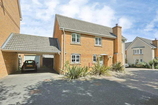 Photo 2 — Lapwing Drive, NORWICH, Norfolk, NR8