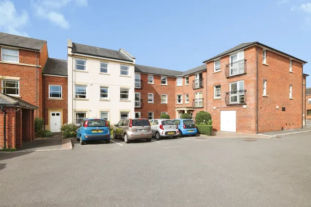 New Park Street, Devizes, SN10, photo 1