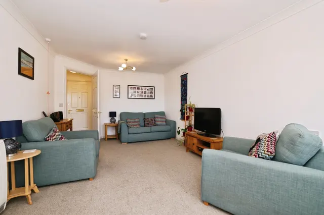 New Park Street, Devizes, SN10, photo 2