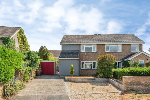 Moreton Lane, Thame, photo 1
