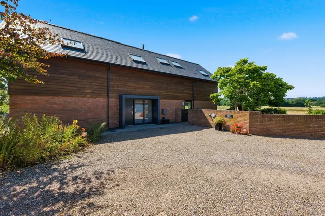 Oxton Road, Epperstone, photo 1