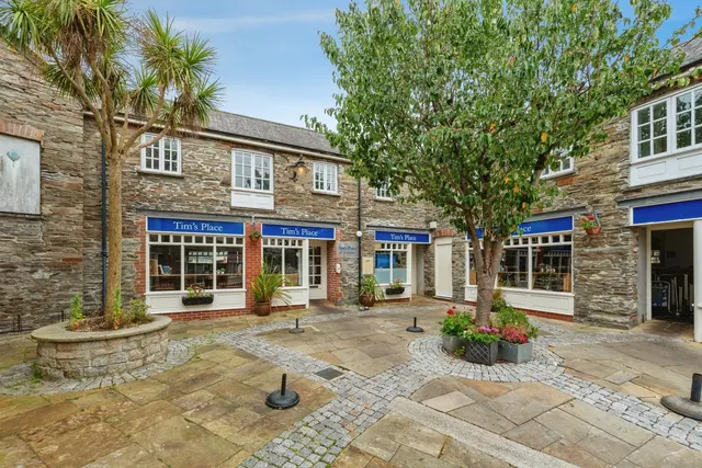 Foundry Court, Wadebridge, PL27, photo 1