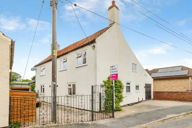 High Street, Bassingham, LN5, photo 1