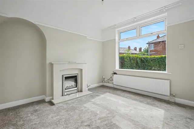 Gloucester Avenue, Beeston, NG9, photo 3