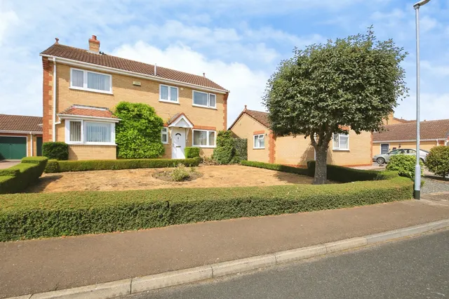 Vicarage Way, Peterborough, PE7, photo 2